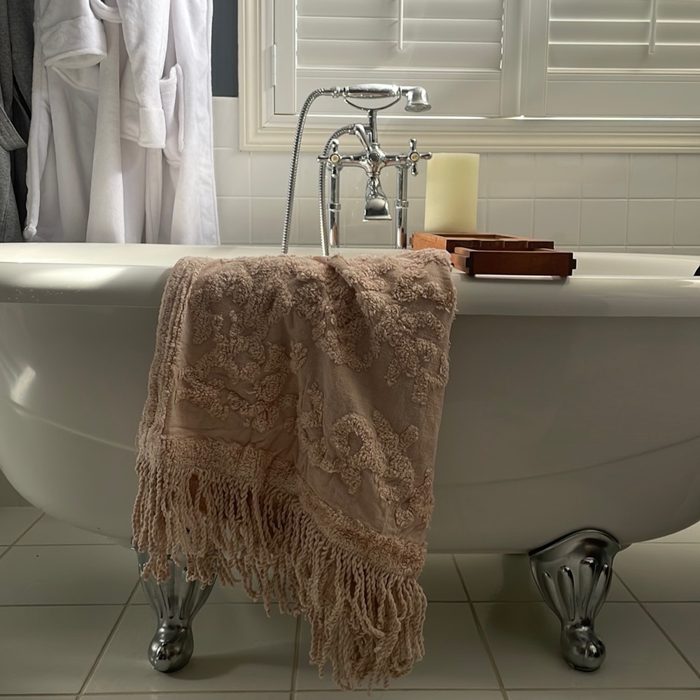Light Pink Chenille Throw